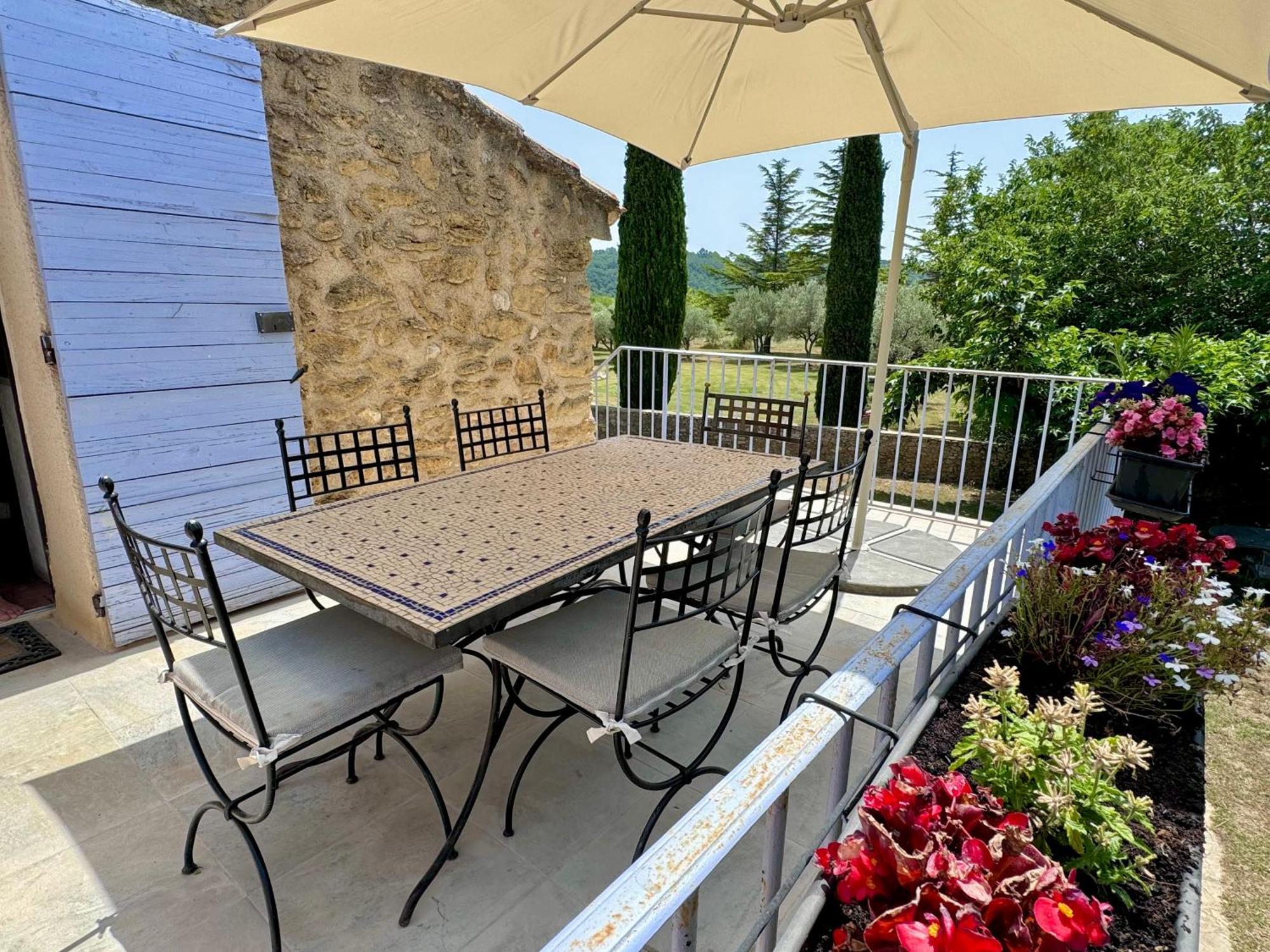 Bastide Du Buou Apartamento Puyvert Exterior foto
